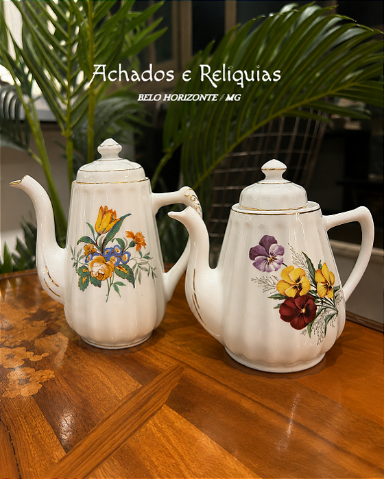 Conjunto de 2 Bules antigos de Porcelana branca Rami com pintura floral