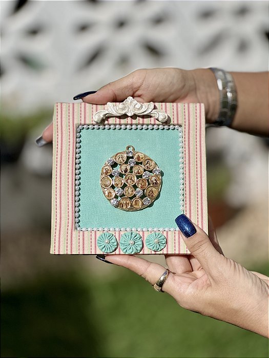 Mini Quadro de Todos os Santos | 14cm x 14cm | Rosa