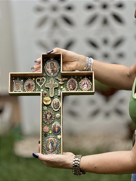 Crucifixo Decorativo | 33cm x 27cm