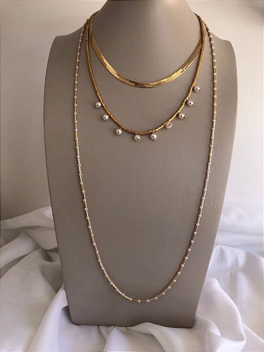 Colar Longo Canelado com Mini Pérolas