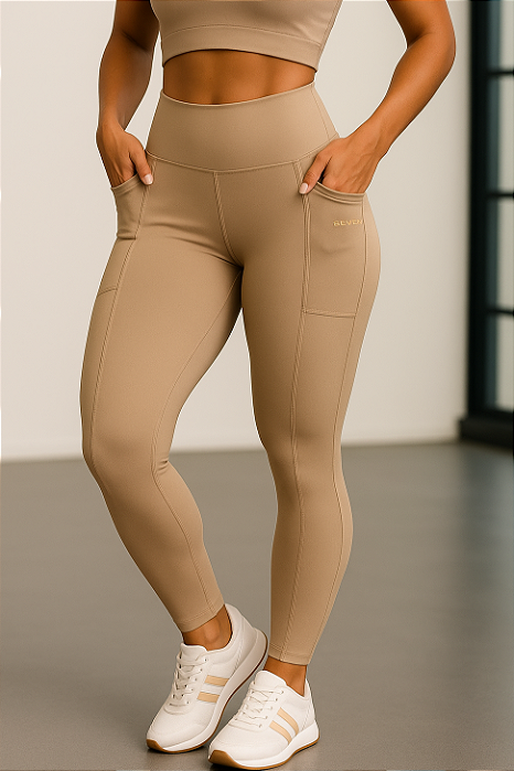 CALÇA LEGGING COM BOLSO PLATINUM HYPER SOFT