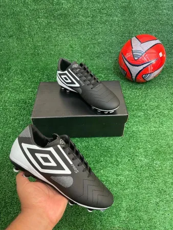Chuteira UMBRO CAMPO