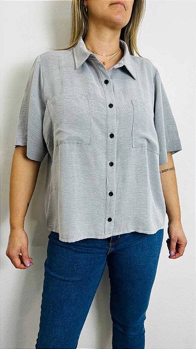 CAMISA CROPPED CREPE DUNA CINZA GG