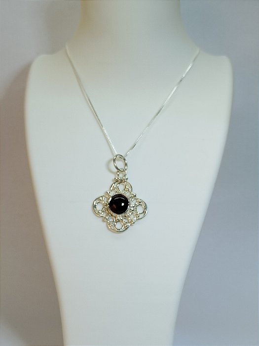 Pingente Granada Cabochão