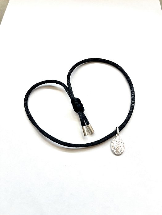 Pulseira seda com prata pingentes