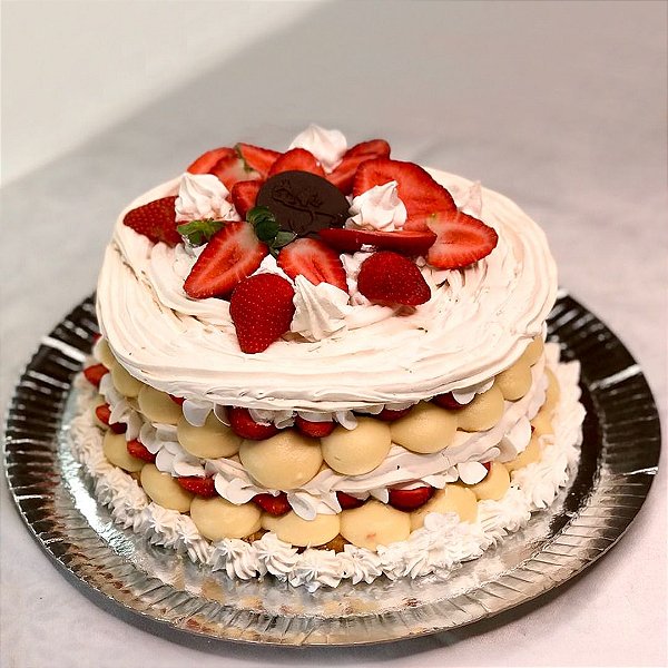 Torta Merengue de Morango