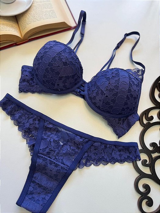 Conjunto com sutiã Push Up em Renda Marine e calcinha fio com Elegância