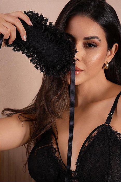 Tapa-Olhos Sensual em Renda – Elegância, Mistério e Prazer