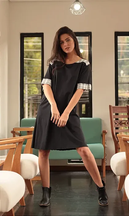 Vestido Turmalina - Elegância e Estilo para Todas as Ocasiões