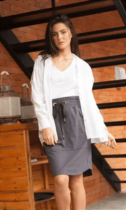 Saia Lápis Cinza Elegante