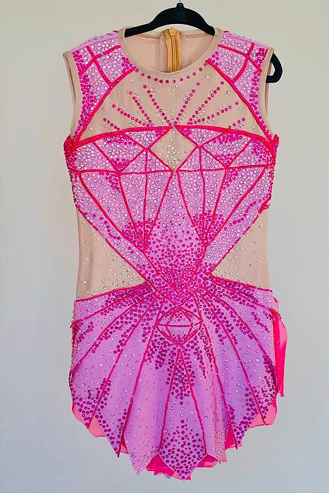 Collant de Competição Rosa com Cristais – Ginástica Rítmica | Lieko Ateliê