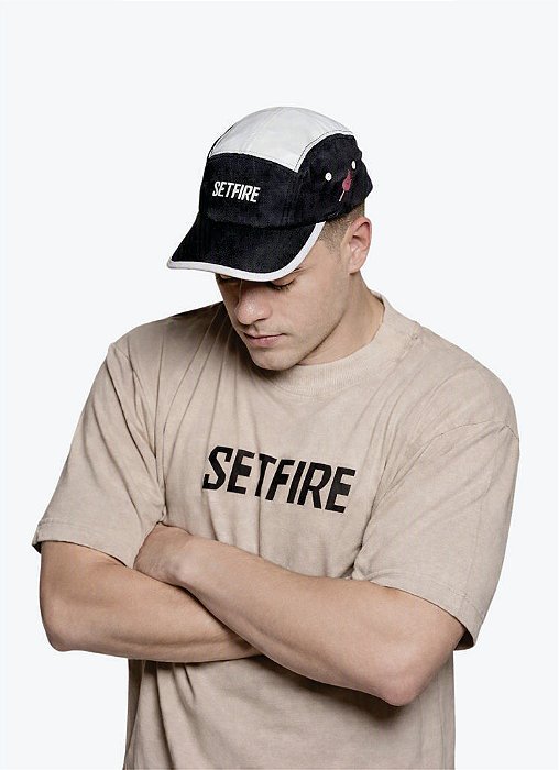 Boné Five Panel Black & White