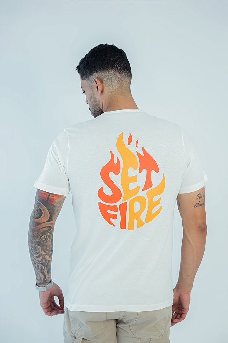 CAMISETA BÁSICA COM SILK - OFF WHITE CAMISETA MASCULINA