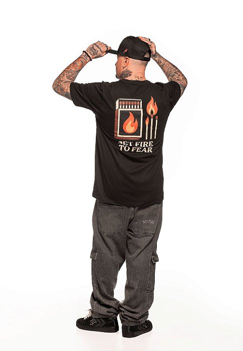 Camiseta básica To Fear Black com Silk
