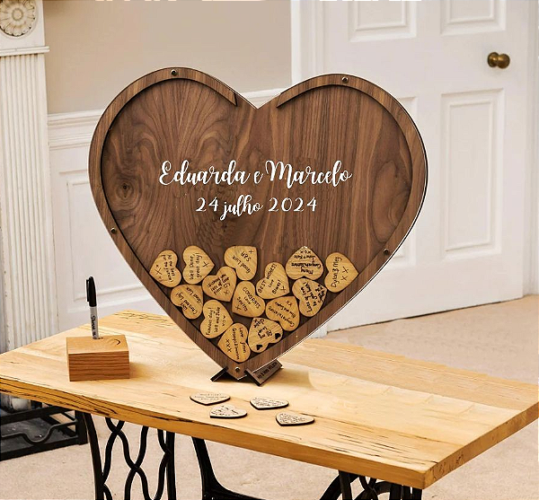Quadro de Assinaturas HEART Amadeirado Personalizado