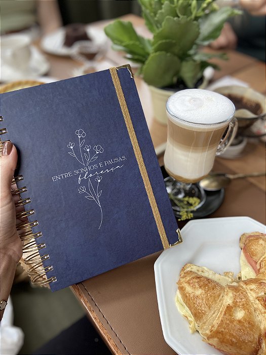 Planner 2026 Entre sonhos e pausas, floresça