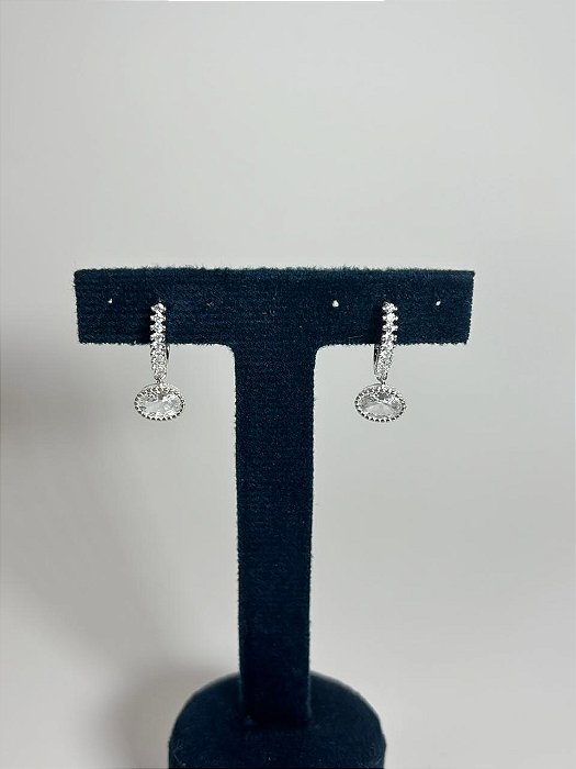 Argola Cravejada Zircônia Oval