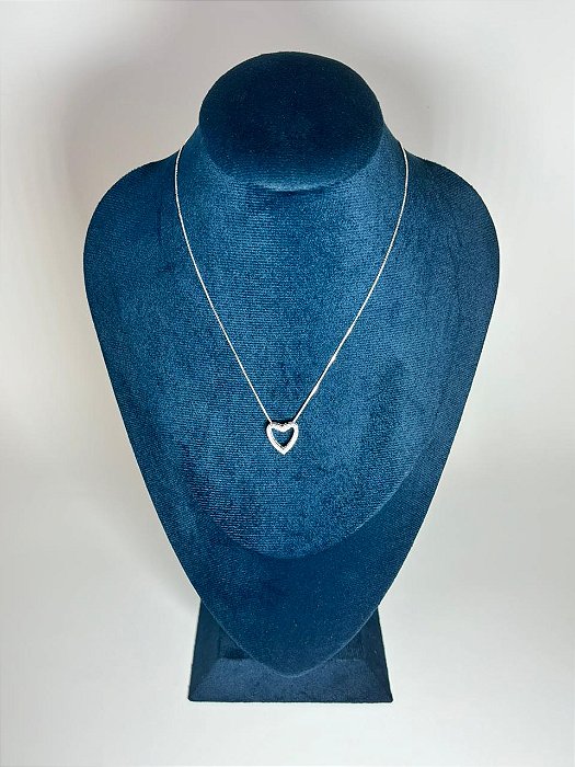 Colar Coração Borda Cravejada