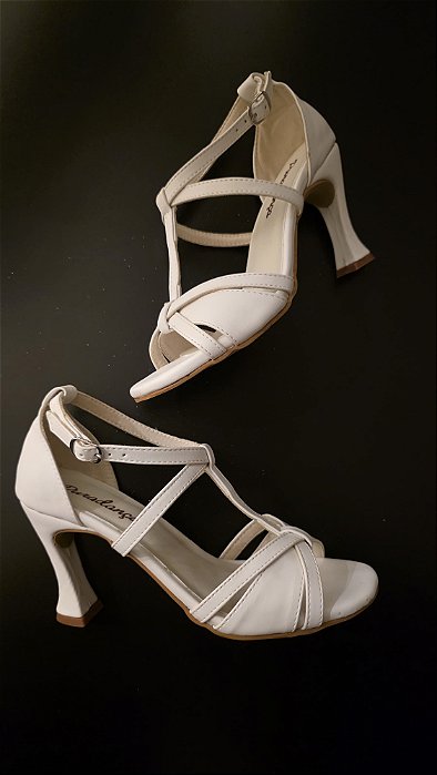 Charme Clássica Noiva