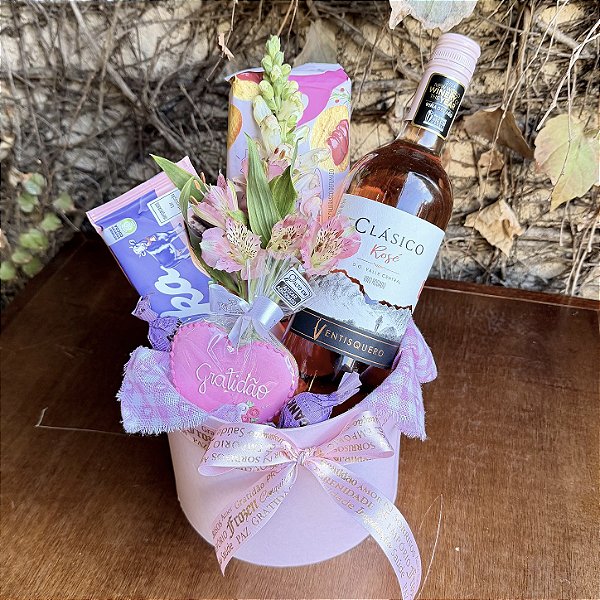 Cesta Presente com Vinho Rosé Seco e Chocolate