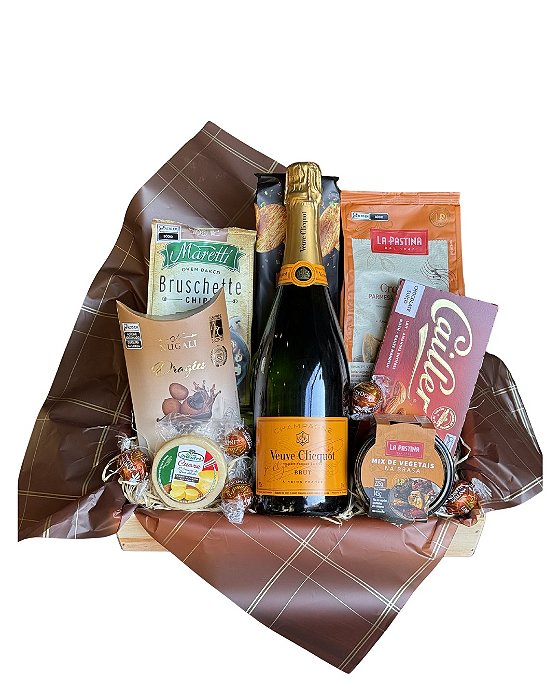 Cesta Premium com Champagne e Snacks Gourmet