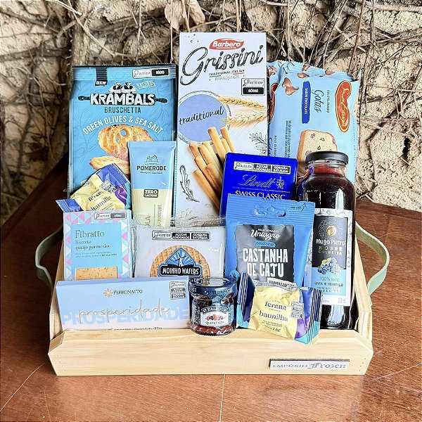 Cesta Presente Gourmet com Suco Integral, Chocolates e Delícias Especiais