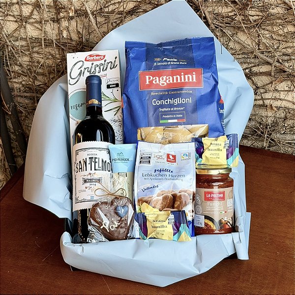 Cesta Presente Dia dos Pais com Vinho, Massa Italiana e Molho Gourmet