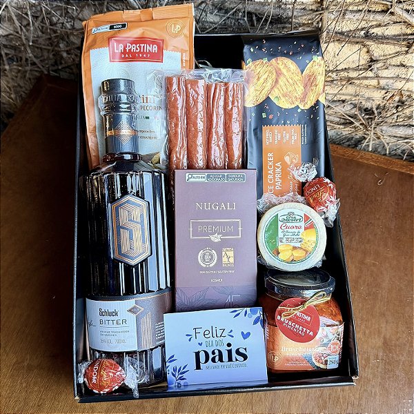 Cesta Gourmet com Destilado Premium e Delícias Especiais