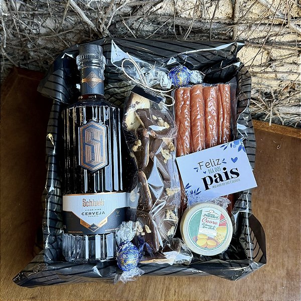 Cesta Presente Dia dos Pais com Licor, Embutidos e Queijo