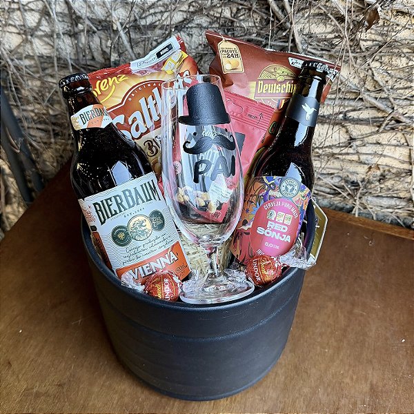 Cesta Presente Dia dos Pais com Cervejas Artesanais e Taça Personalizada