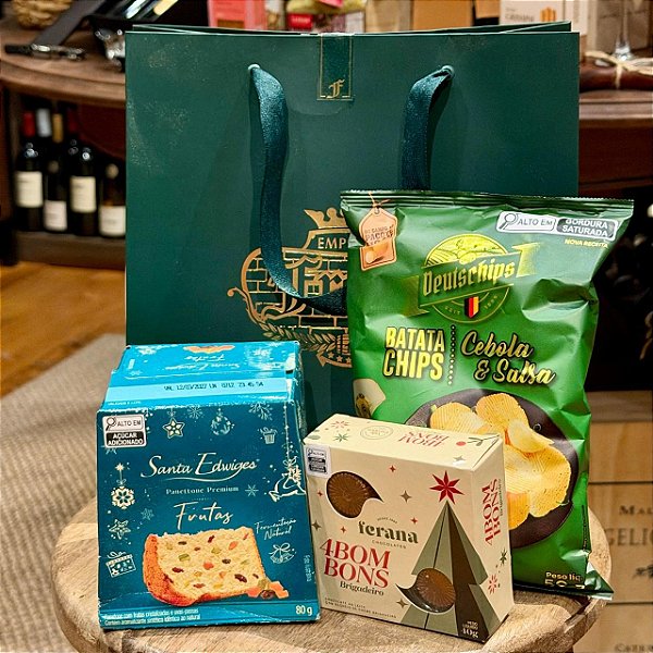 Kit Presente com Mini Panetone, Batata Chips e Bombons