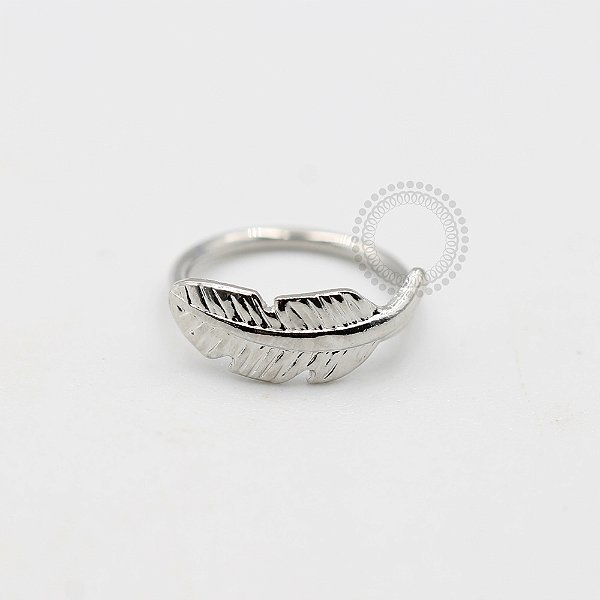 ARA47 Argola Pena Banho Ródio