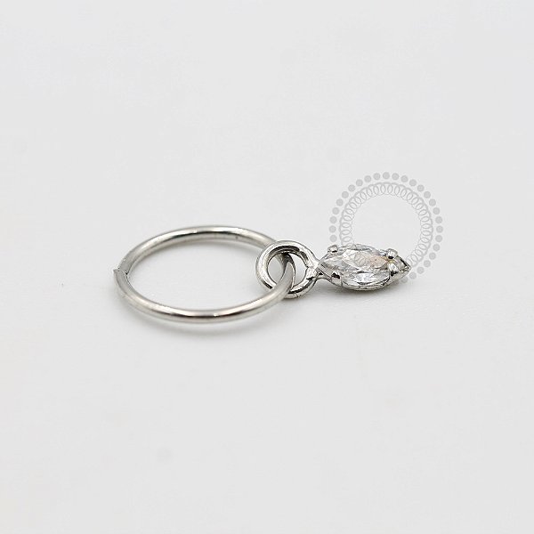 ARA56 Argola Pingente Navete Banho Ródio