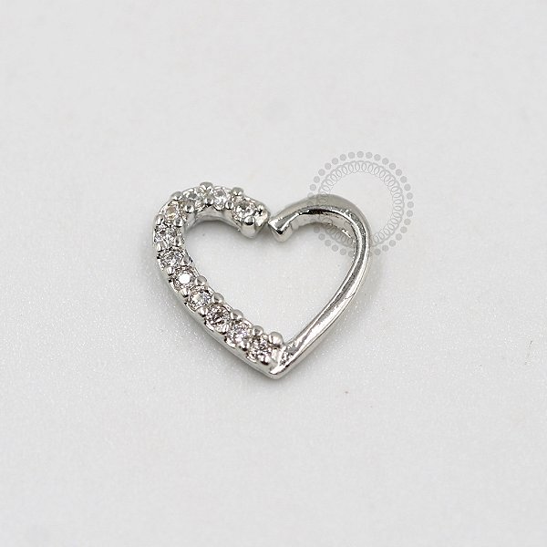 CR28 Daith Coração Cravejado Banho Ródio