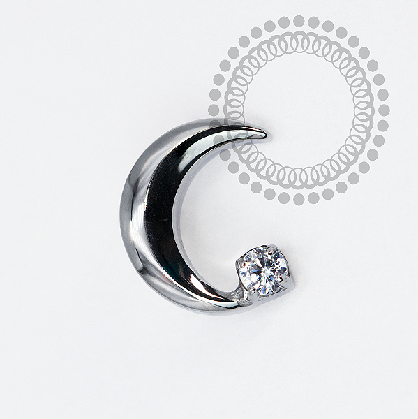 TN1993 Topo Lua Crescente CZ Titãnio ASTM F-136