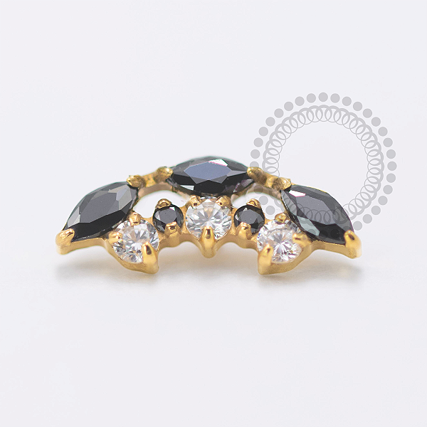 TN1650 Topo Cluster 3 Navetes Black CZ Titanio PVD Gold