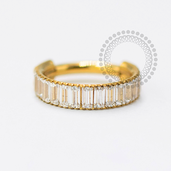 TN1656 Segmento CZ Baguetes Titanio PVD Gold