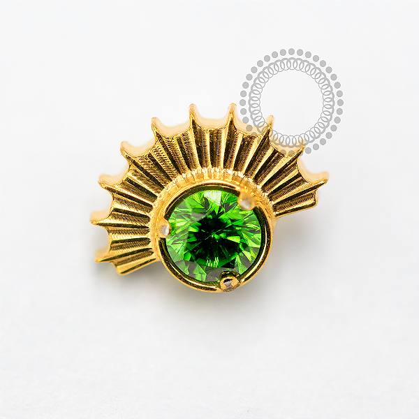 TN1689 Topo CZ Esmeralda Raios Titânio PVD Gold