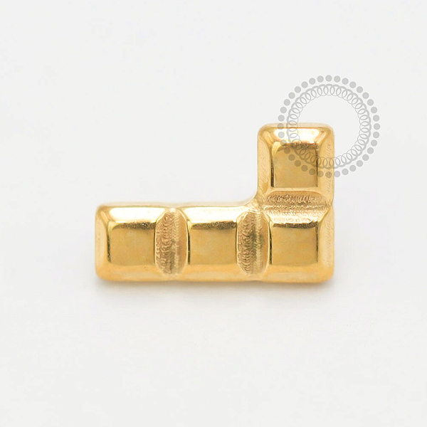 TN1833 Topo Tetris Barra L Titânio PVD Gold