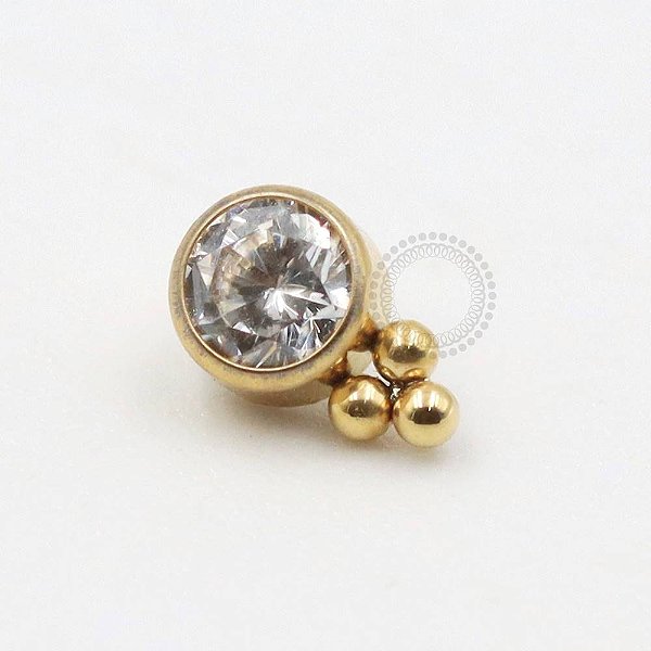 TN558 Topo CZ Esferas Titânio PVD Gold