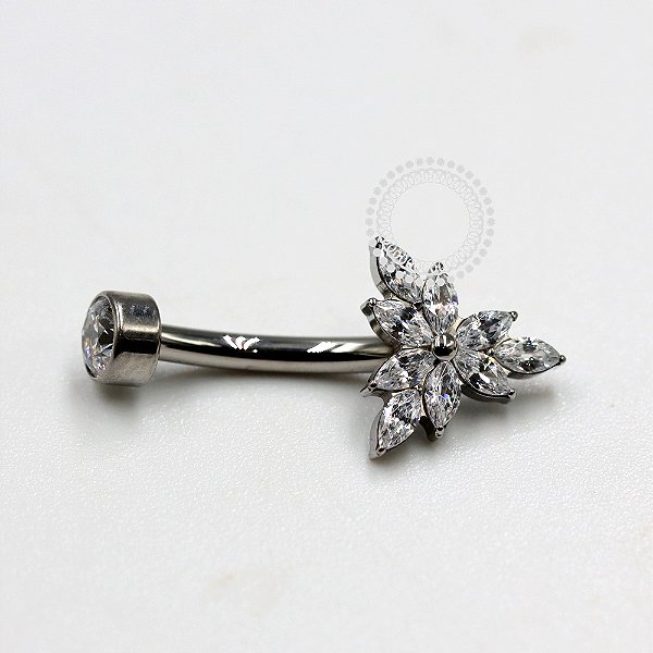 TN1113 Navel Triangular Navetes CZ  Titânio ASTM F136