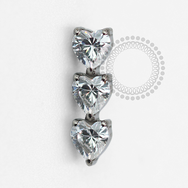 TN1602 Topo 3 Corações Vertical Titânio ASTM F-136