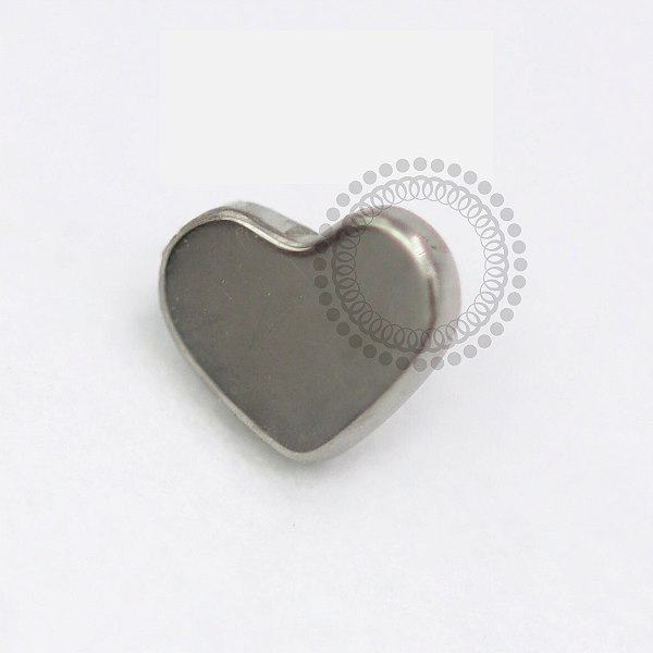 TN1739 Topo Mini Coração Liso Titânio ASTM F-136