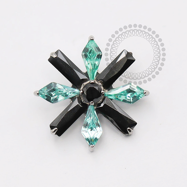 TN1765 Topo Big Flor Black Light Green Titânio ASTM F-136