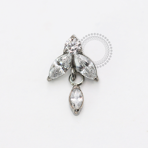 TN1802 Topo 2 Pétalas Pingente CZ Titânio ASTM F-136