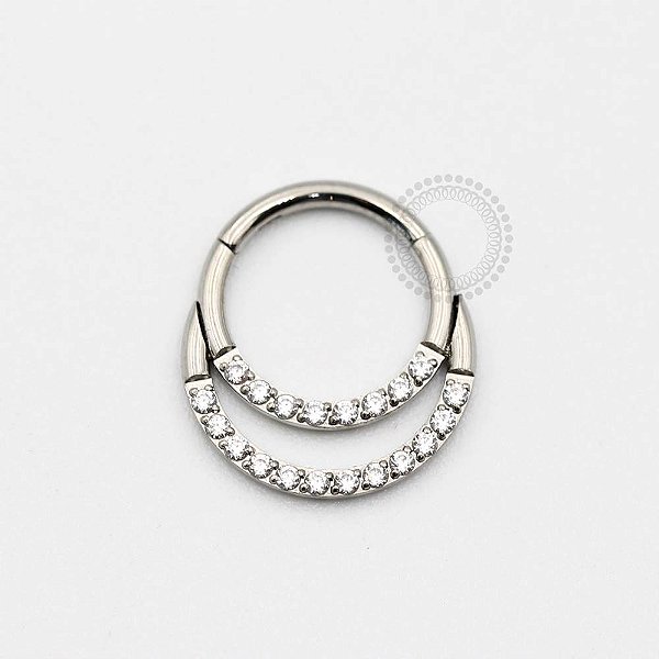 TN411 Segmento Cravejado Frontal Duplo Titânio ASTM F136