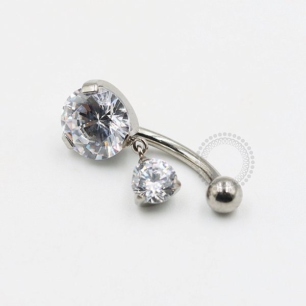 TN696 Navel CZ Pingente Invertido Titânio ASTM F136