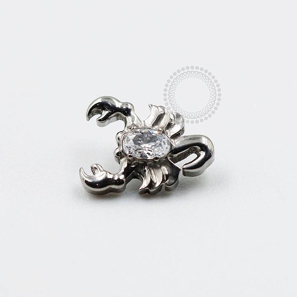 TN713 Topo Escorpião CZ Titânio ASTM F136