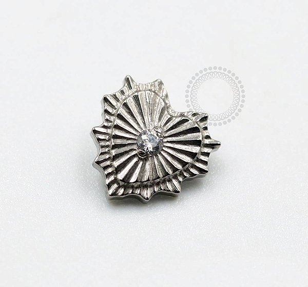 TN816 Topo Coração Textura Linhas 1 CZ Titânio ASTM F136