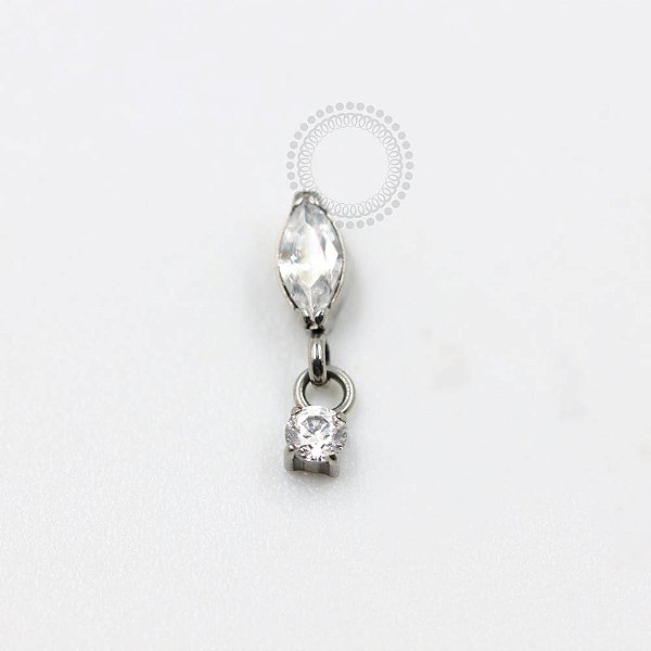 TN987 Topo Navete Vertical Pingente CZ Titânio ASTM F136